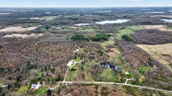 $725,000 | 1865 Lindsey Road, Clarklake, MI 49234