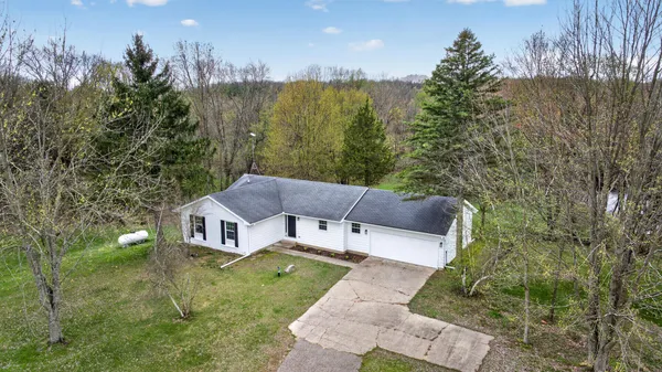 $725,000 | 1865 Lindsey Road, Clarklake, MI 49234