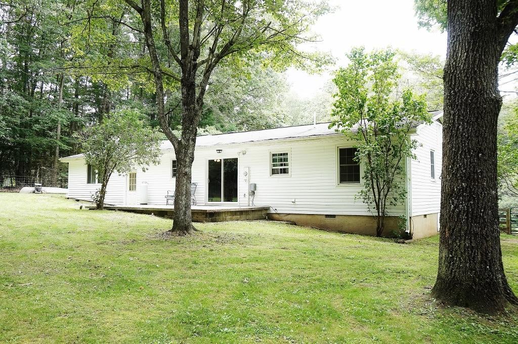 458 Anderson Road Lewisburg, WV 24901 - Photo 20 of 24 Gallery Image 20