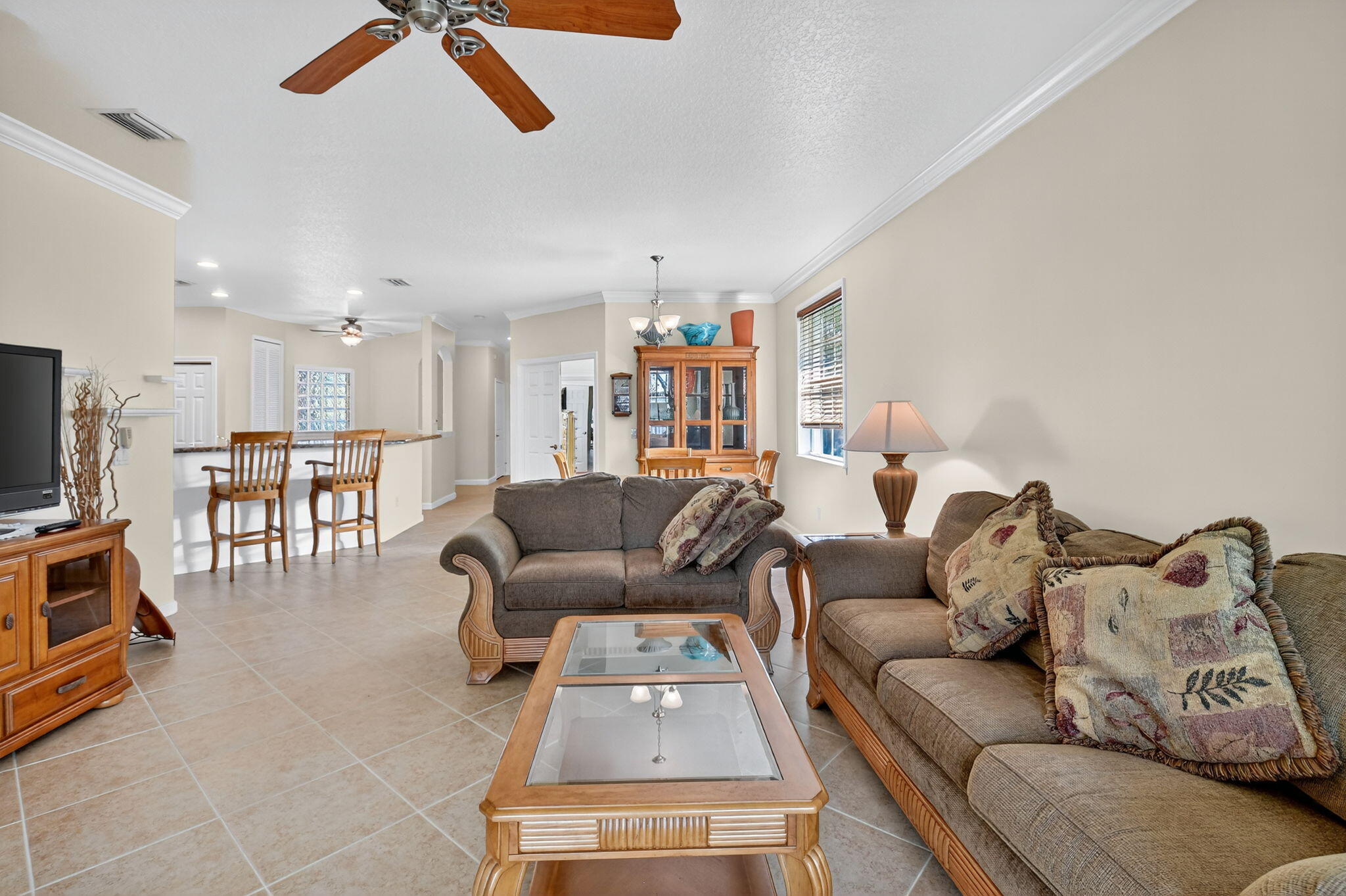 23269 Carolwood Lane, Unit 201 Boca Raton, FL 33428 - Photo 11 of 32 12-web-or-mls-011_DSC_2366