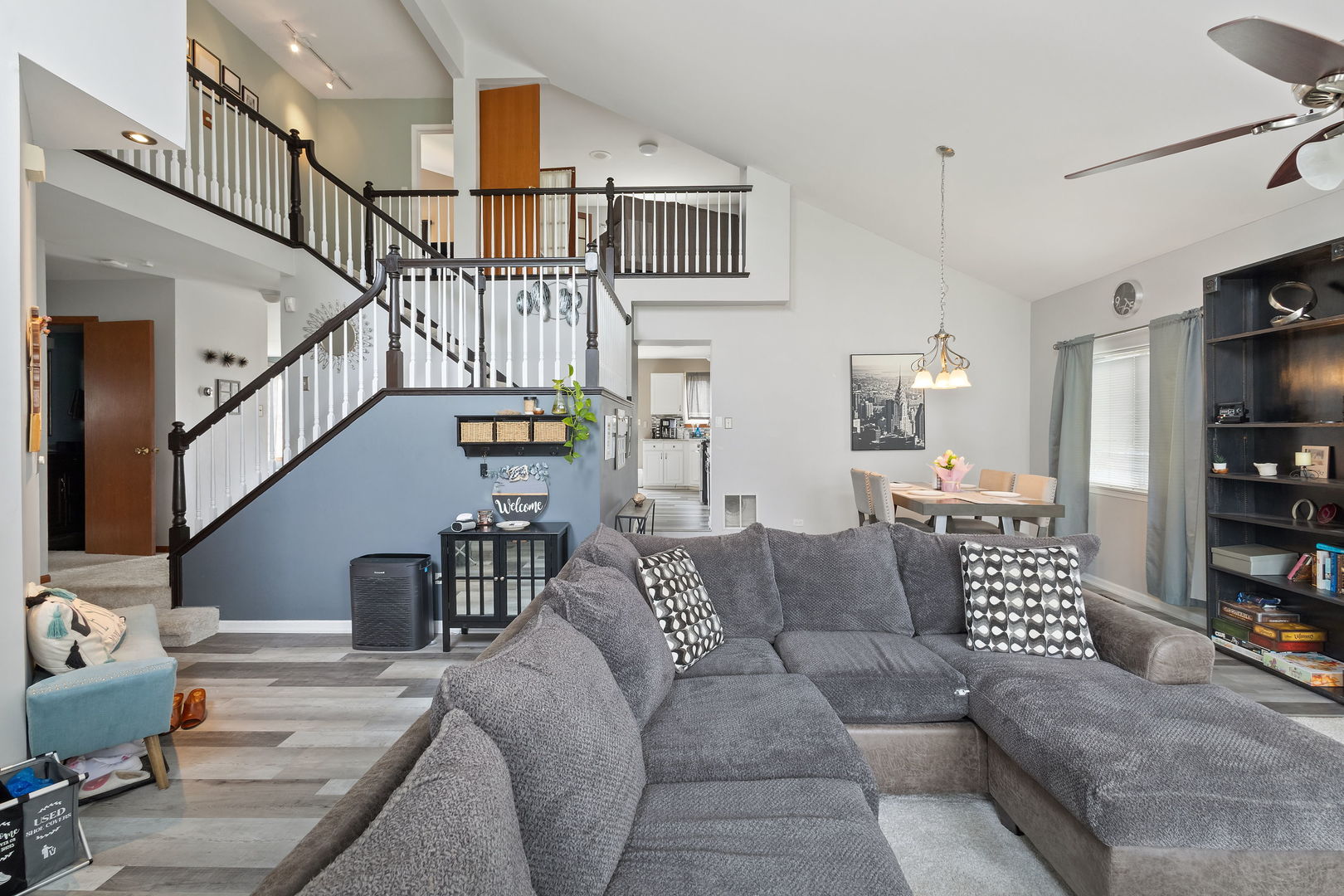 2102 Alpine Way Plainfield, IL 60586 - Photo 2 of 17