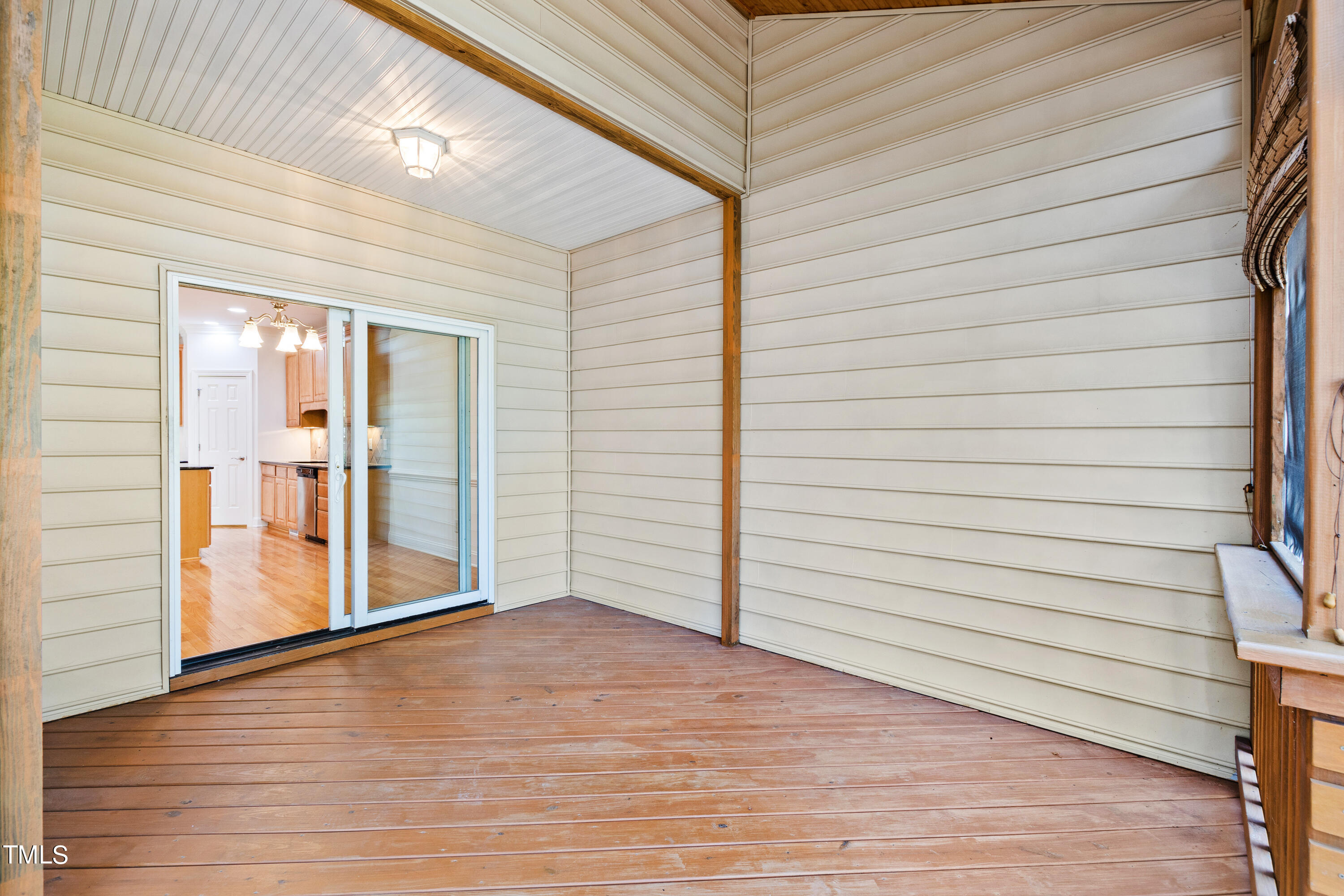 7360 Fontana Ridge Lane Raleigh, NC 27613 - Photo 20 of 48 a view of empty room with wooden floor