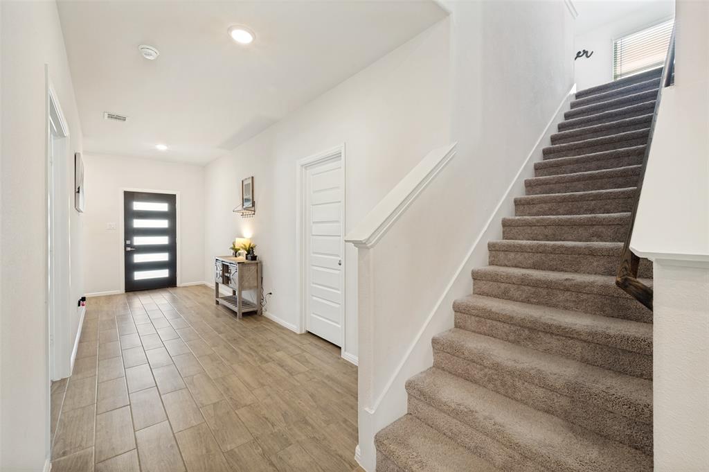 14065 Ilderton Street Pilot Point, TX 76258 - Photo 2 of 19 14065 Ilsderton St., Pilot Point Tx Foyer