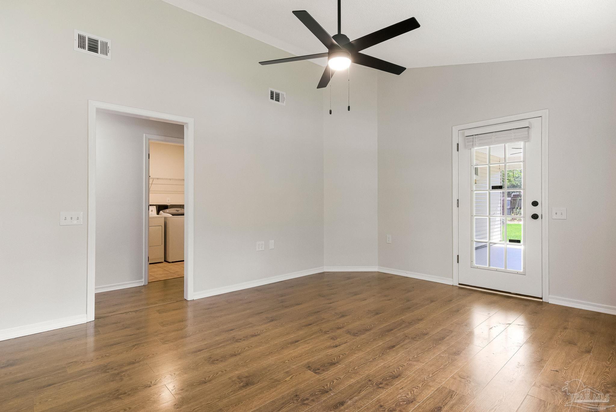 1344 Sunrunner Road Pensacola, FL 32504 - Photo 5 of 65 Gallery Image 5