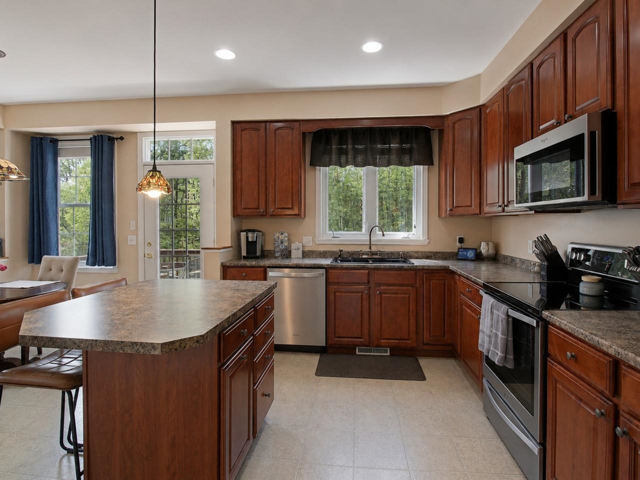 129 Allen Drive Milton, VT 05468 - Photo 5 of 38