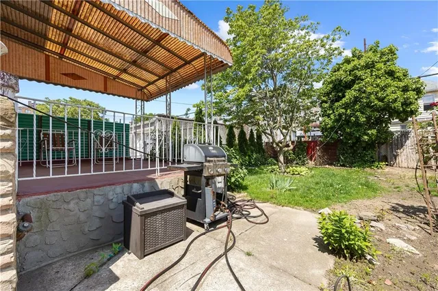 $1,150,000 | 2039 West 5th Street | Gravesend