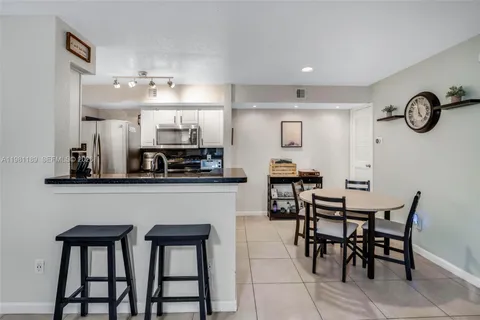 $215,000 | 875 Riverside Drive, Unit 712, Coral Springs, FL 33071