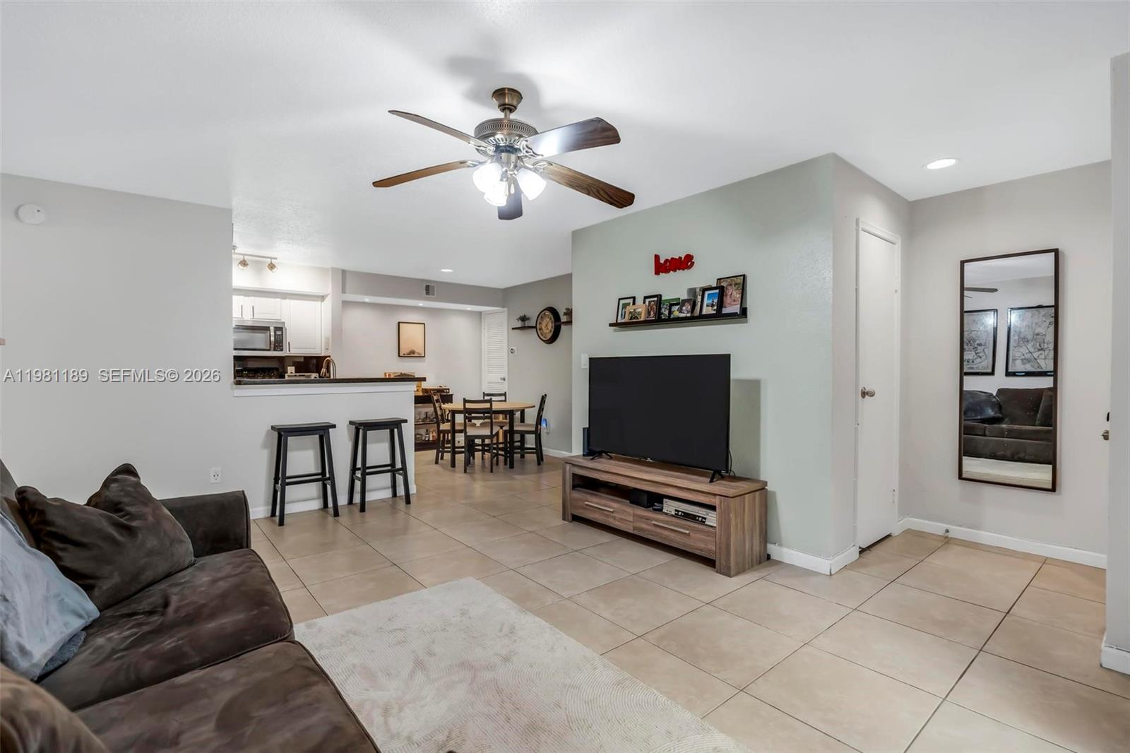 875 Riverside Drive, Unit 712 Coral Springs, FL 33071 - Photo 5 of 26