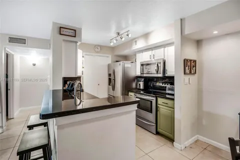 $215,000 | 875 Riverside Drive, Unit 712, Coral Springs, FL 33071