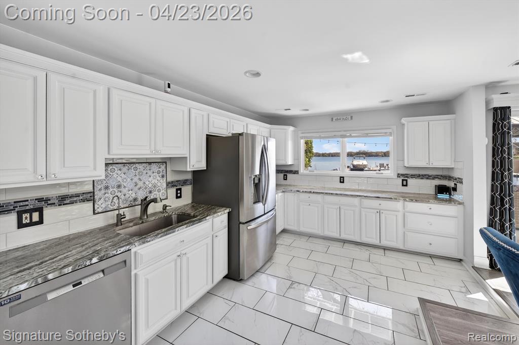 3341 Newton Road Commerce Township, MI 48382 - Photo 25 of 62