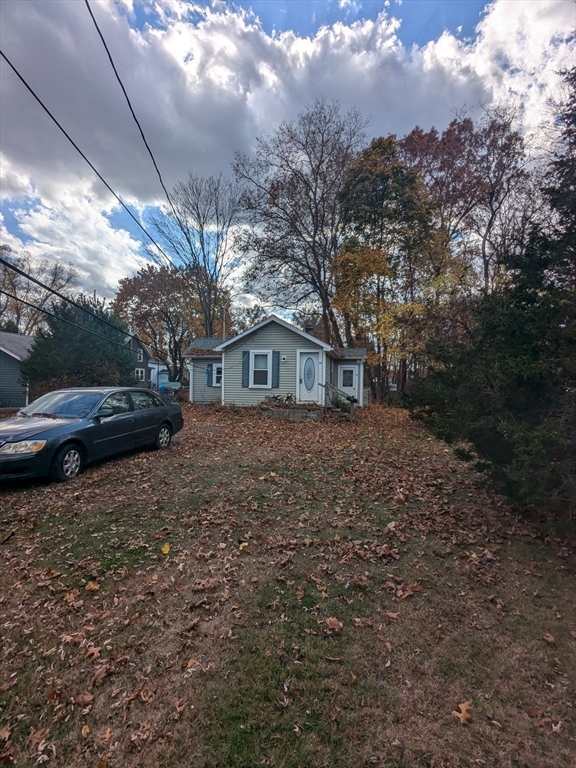 14 Washington Avenue Ashland, MA 01721 - Photo 6 of 23 a house view with a outdoor space