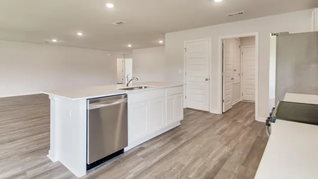 $389,900 | 5620 Thatcher Road, Crestview, FL 32539