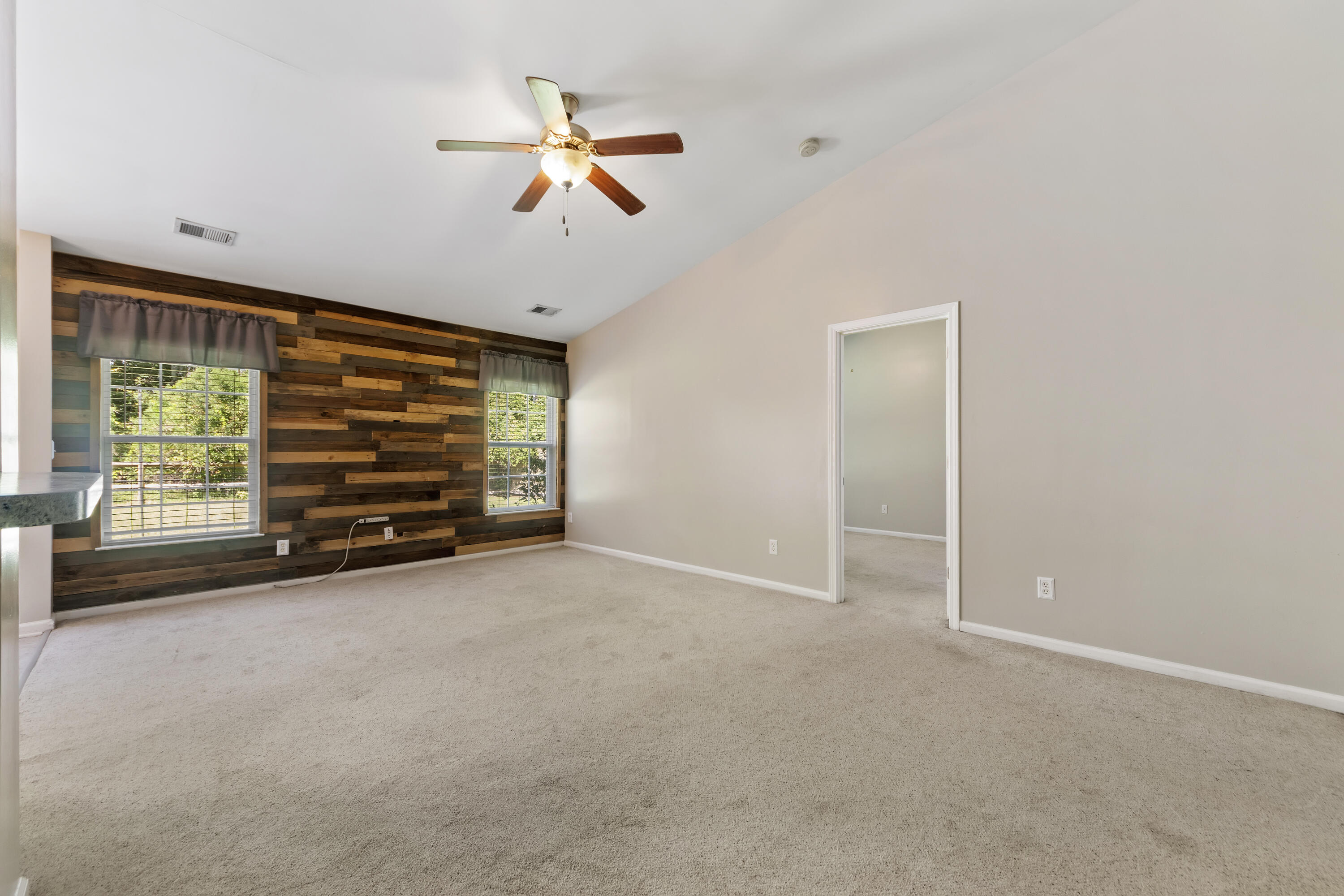 240 Island Green Road Goose Creek, SC 29445 - Photo 5 of 27 _01A2802