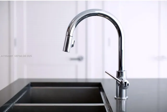 $3,400 | 601 Northeast 27th Street, Unit 1003, Miami, FL 33137