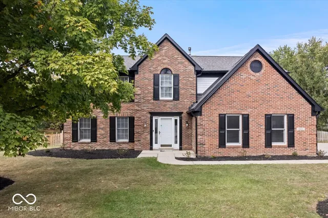 $415,000 | 8414 Anchorage Court, Indianapolis, IN 46236