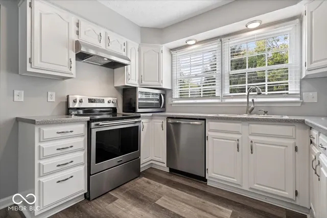 $415,000 | 8414 Anchorage Court, Indianapolis, IN 46236