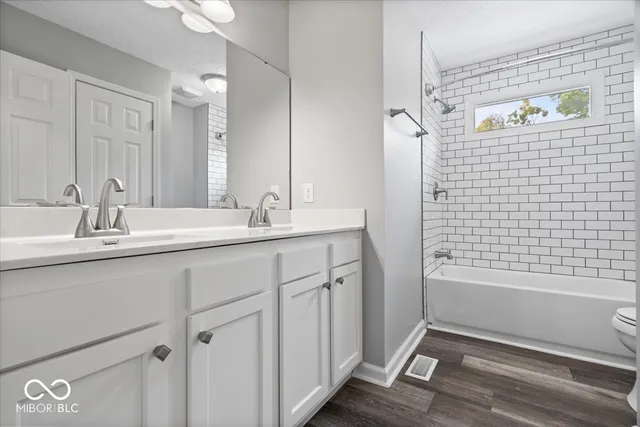 $415,000 | 8414 Anchorage Court, Indianapolis, IN 46236