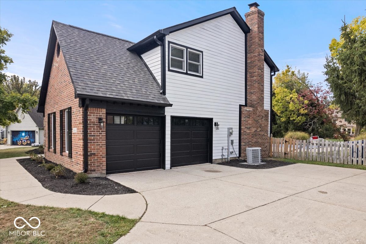 8414 Anchorage Court Indianapolis, IN 46236 - Photo 3 of 36