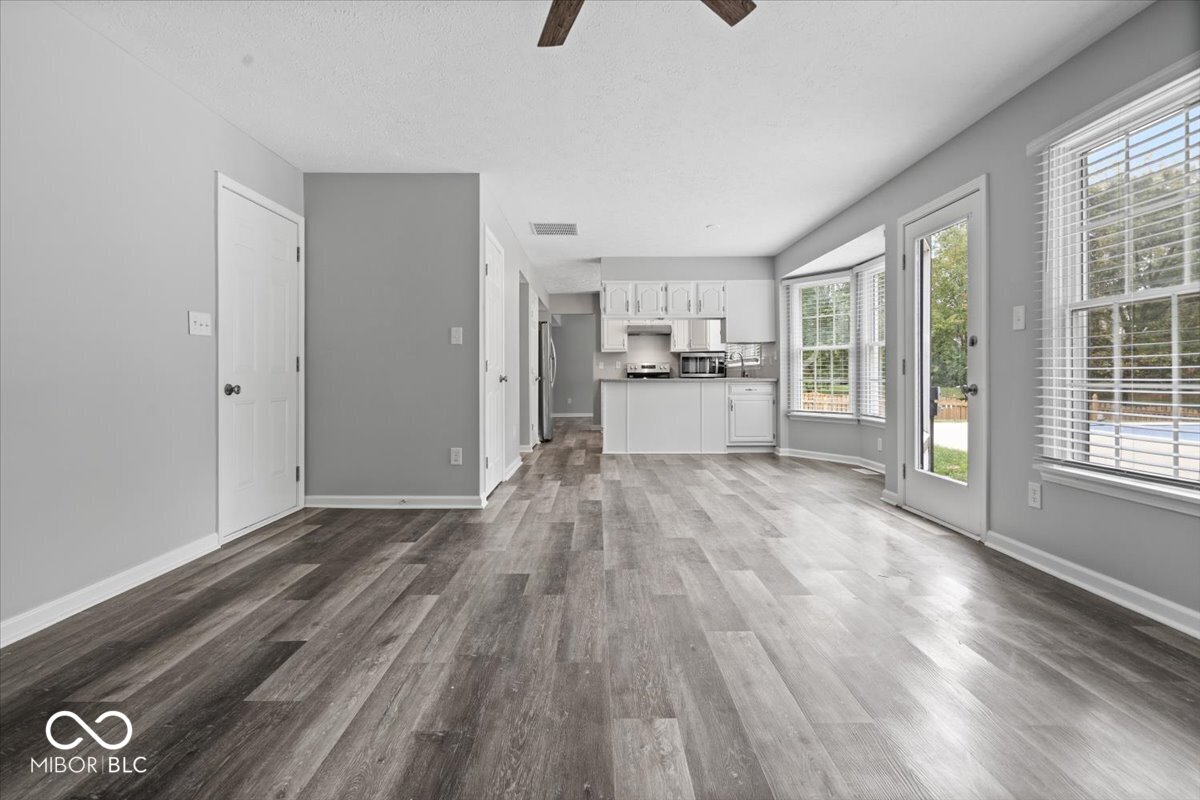 8414 Anchorage Court Indianapolis, IN 46236 - Photo 7 of 36