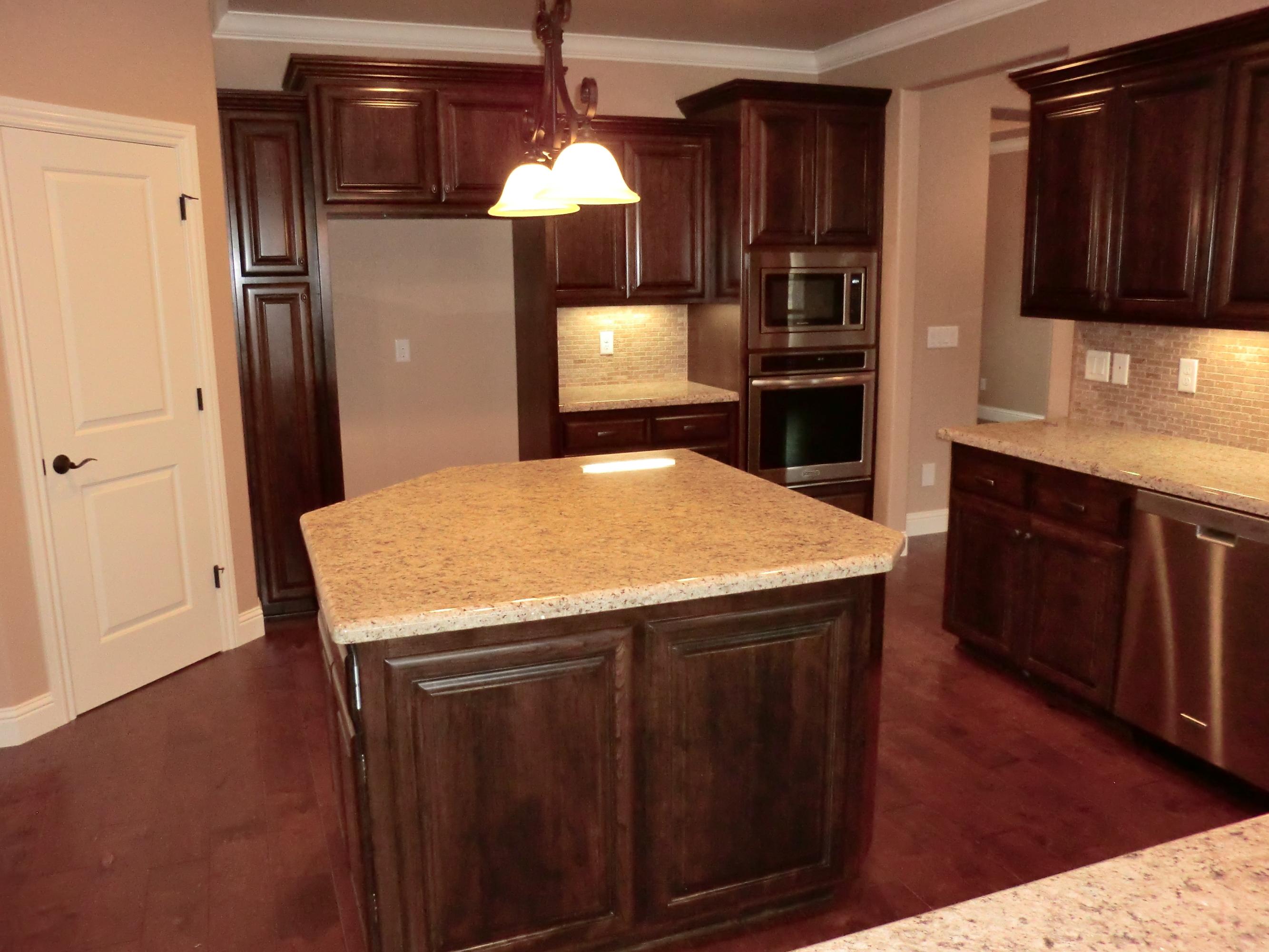 971 River Bend Road Redding, CA 96003 - Photo 5 of 12 River Bend kitchen 3
