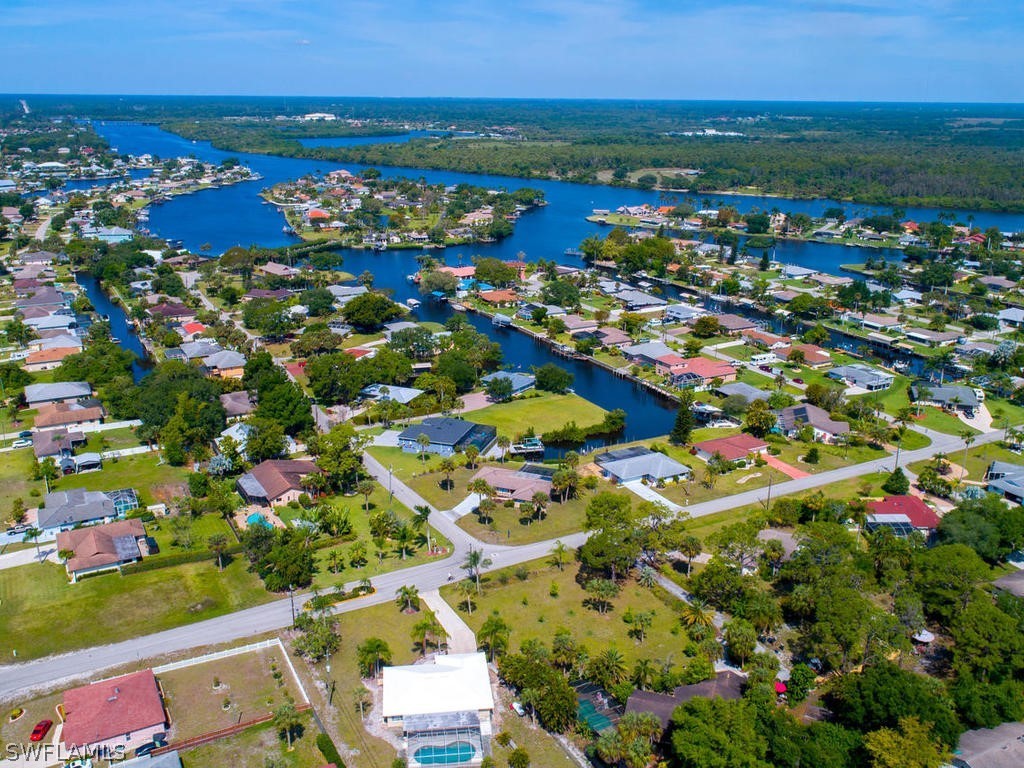 13532 Island Road Fort Myers, FL 33905 - Photo 3 of 34 Gallery Image 3