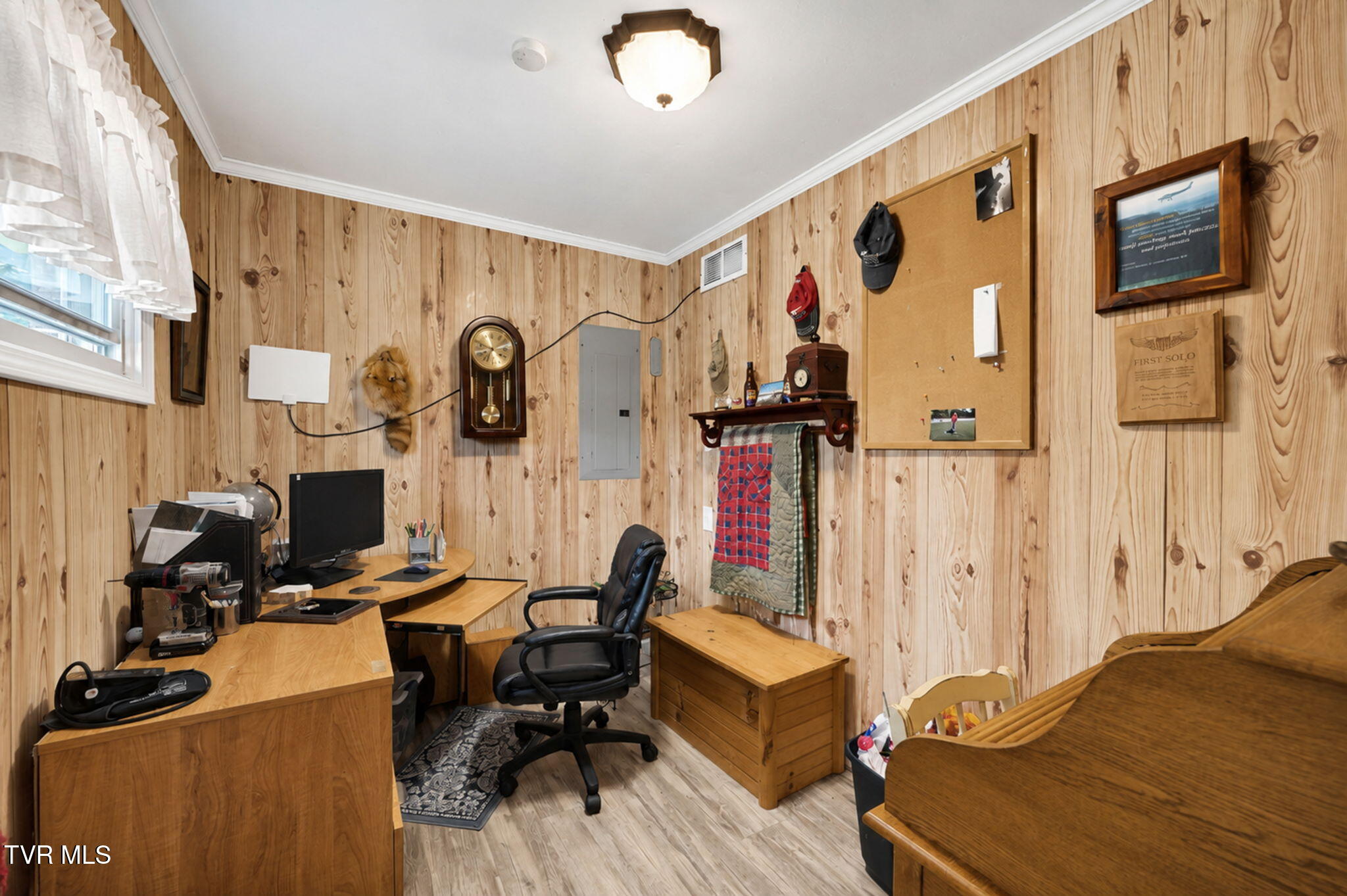 239 Gray Station Road Johnson City, TN 37615 - Photo 27 of 38 17-web-or-mls-1250 Secona Way-21