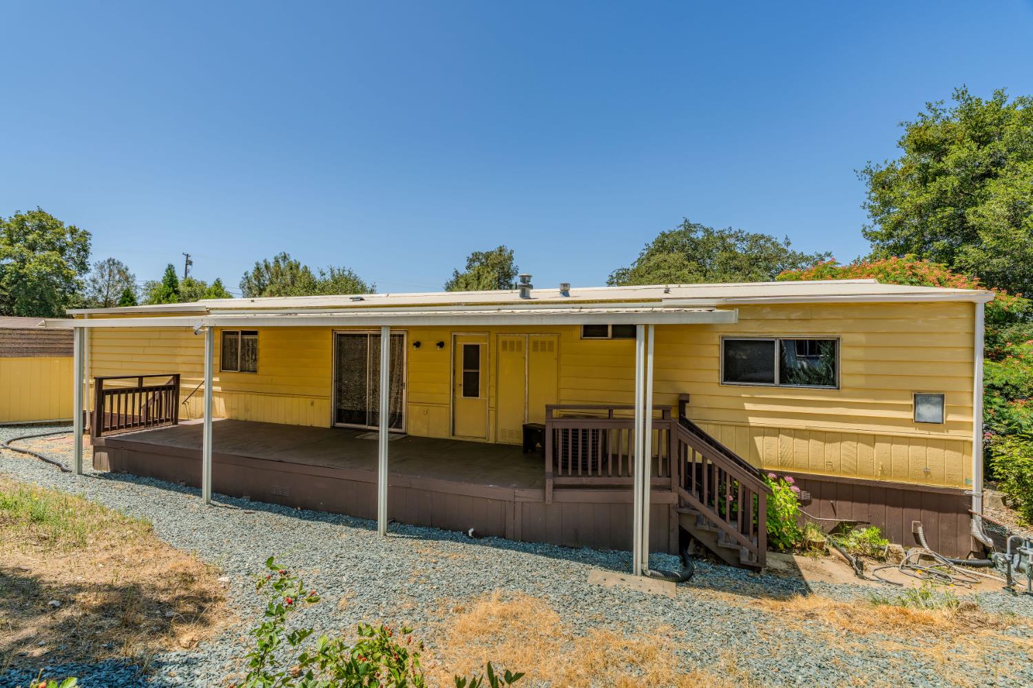 150 Clinton Road, Unit 17 Jackson, CA 95642 - Photo 38 of 49 front view of a house with a yard