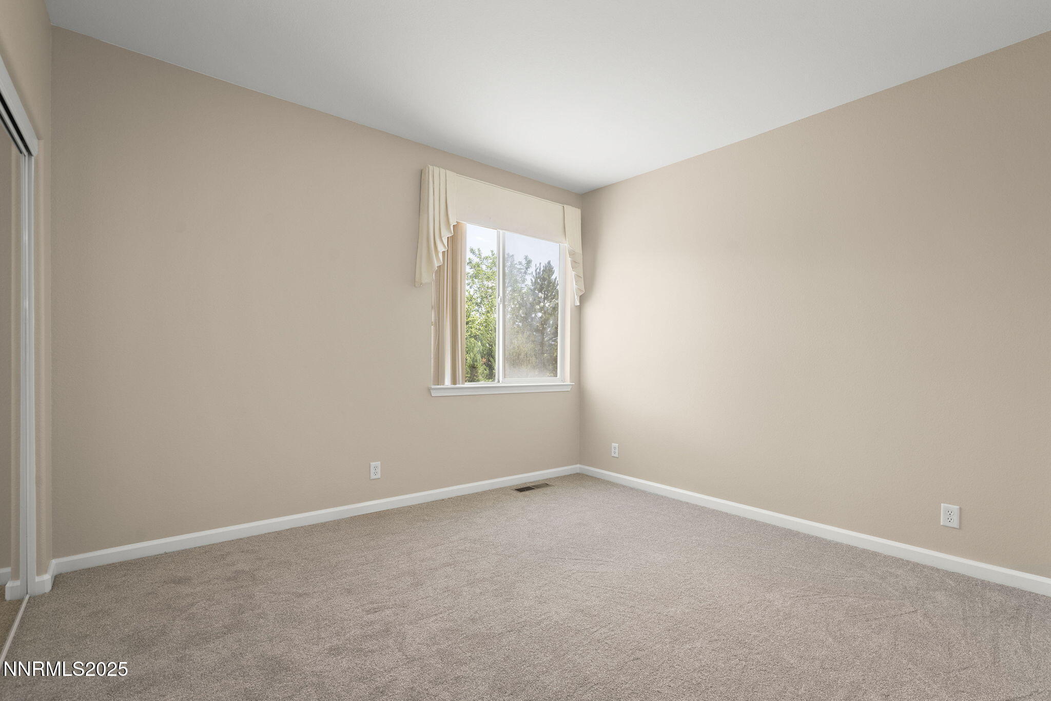 1060 Flanders Road Reno, NV 89511 - Photo 19 of 33 28-web-or-mls-_DSC0285