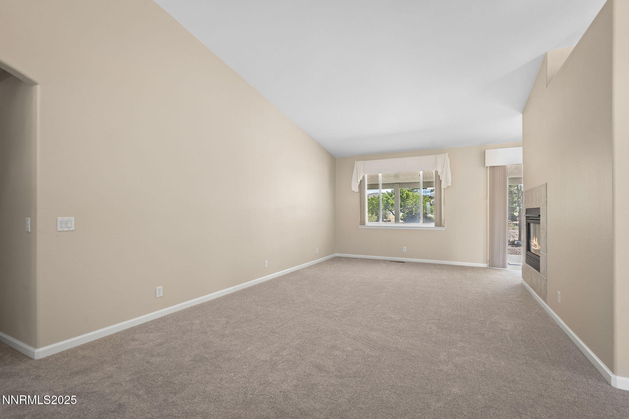 1060 Flanders Road Reno, NV 89511 - Photo 6 of 33 15-web-or-mls-_DSC0211