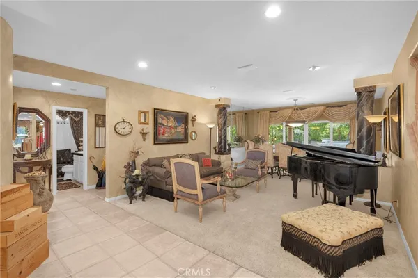 $3,250,000 | 9902 Lapworth Circle, Huntington Beach, CA 92646