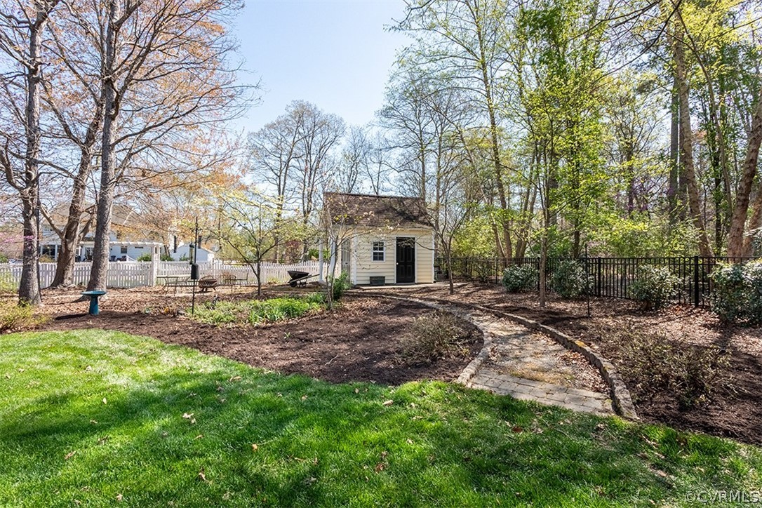 14006 Planters Walk Drive Midlothian, VA 23113 - Photo 39 of 48 a view of a yard with plants and trees