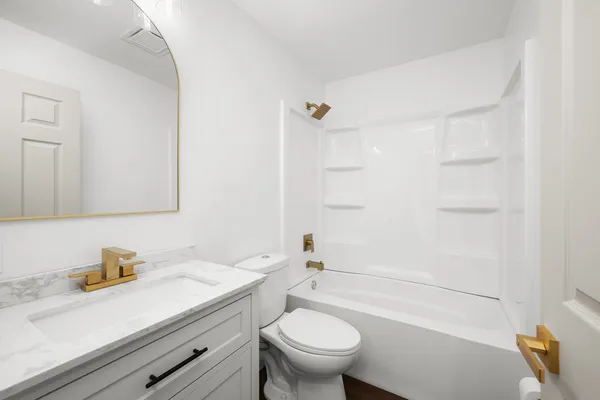 $234,900 | 2518 13th Street, Rock Island, IL 61201