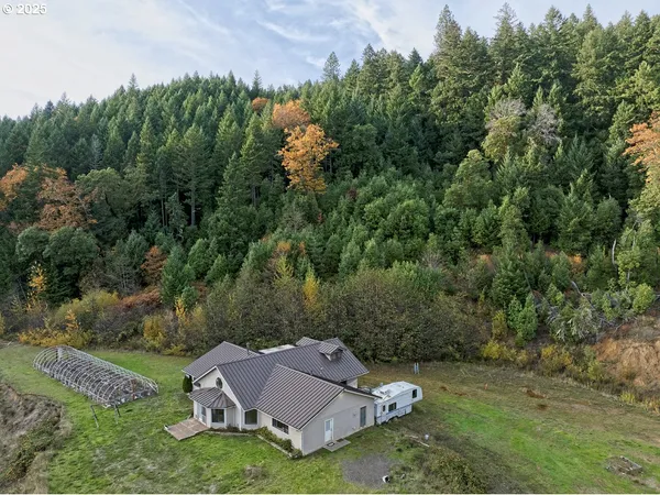$749,000 | 2150 Bridge Lane, Wolf Creek, OR 97497
