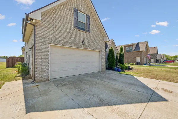 $448,000 | 2928 Ronstadt Drive, Christiana, TN 37037