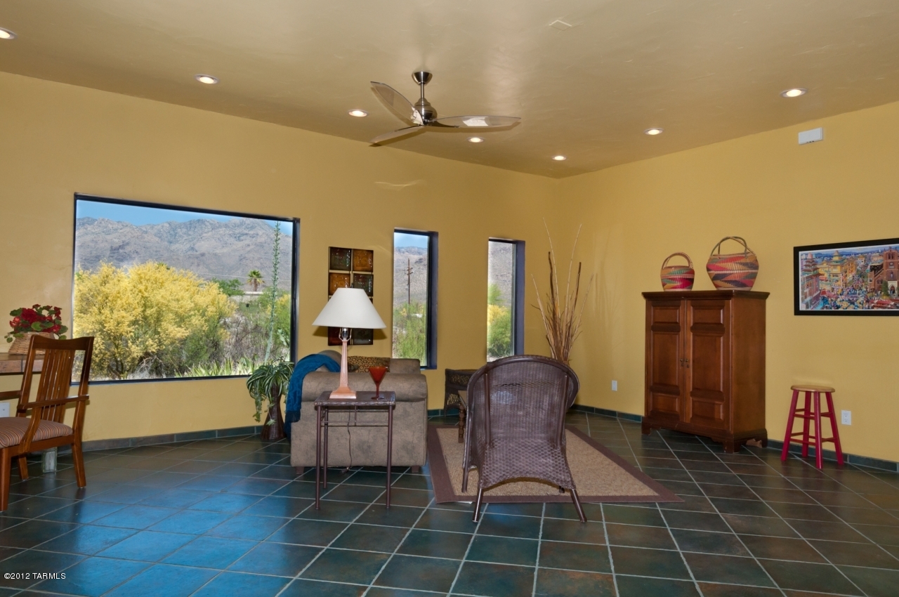 8322 East Snyder Road Tucson, AZ 85750 - Photo 4 of 50