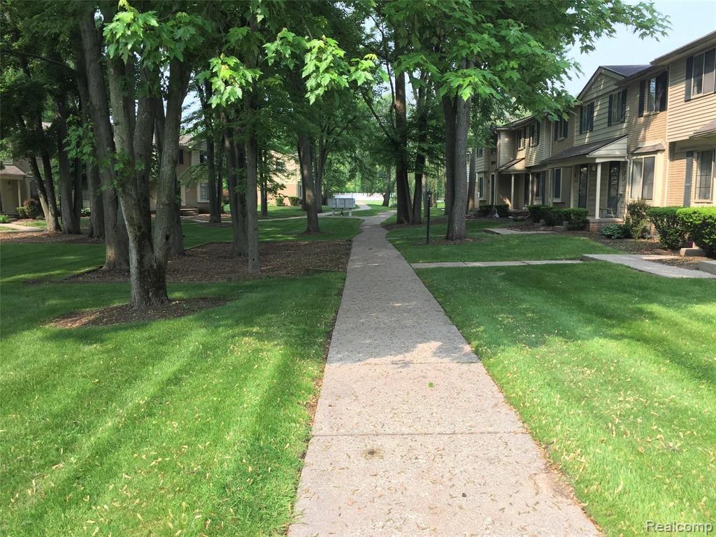 23680 Lahser Road Southfield, MI 48033 - Photo 16 of 18