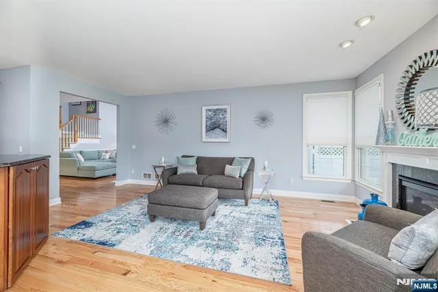 $589,999 | 19 Briar Court, Hamburg, NJ 07419