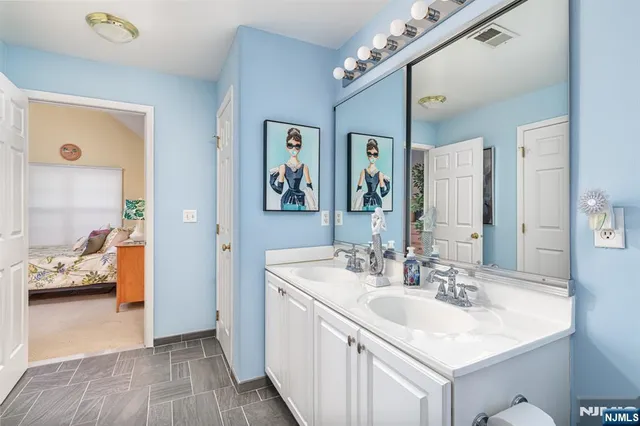 $589,999 | 19 Briar Court, Hamburg, NJ 07419