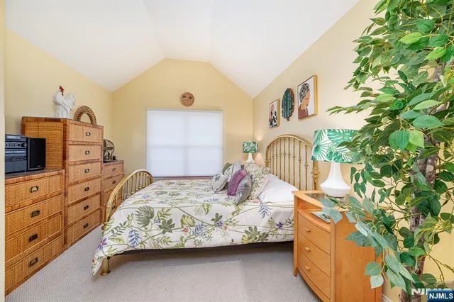 $589,999 | 19 Briar Court, Hamburg, NJ 07419