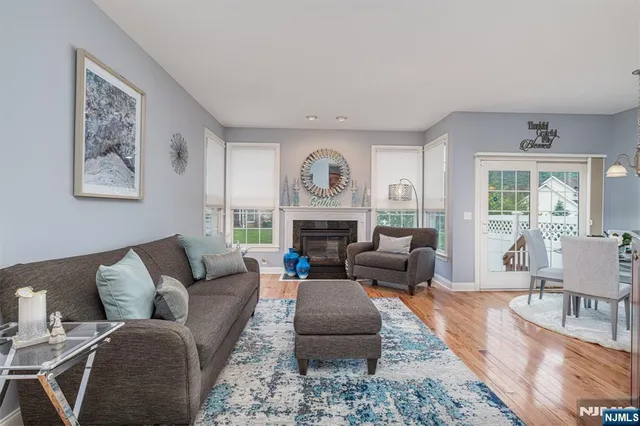 $589,999 | 19 Briar Court, Hamburg, NJ 07419