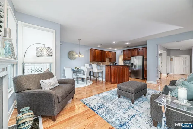 $589,999 | 19 Briar Court, Hamburg, NJ 07419