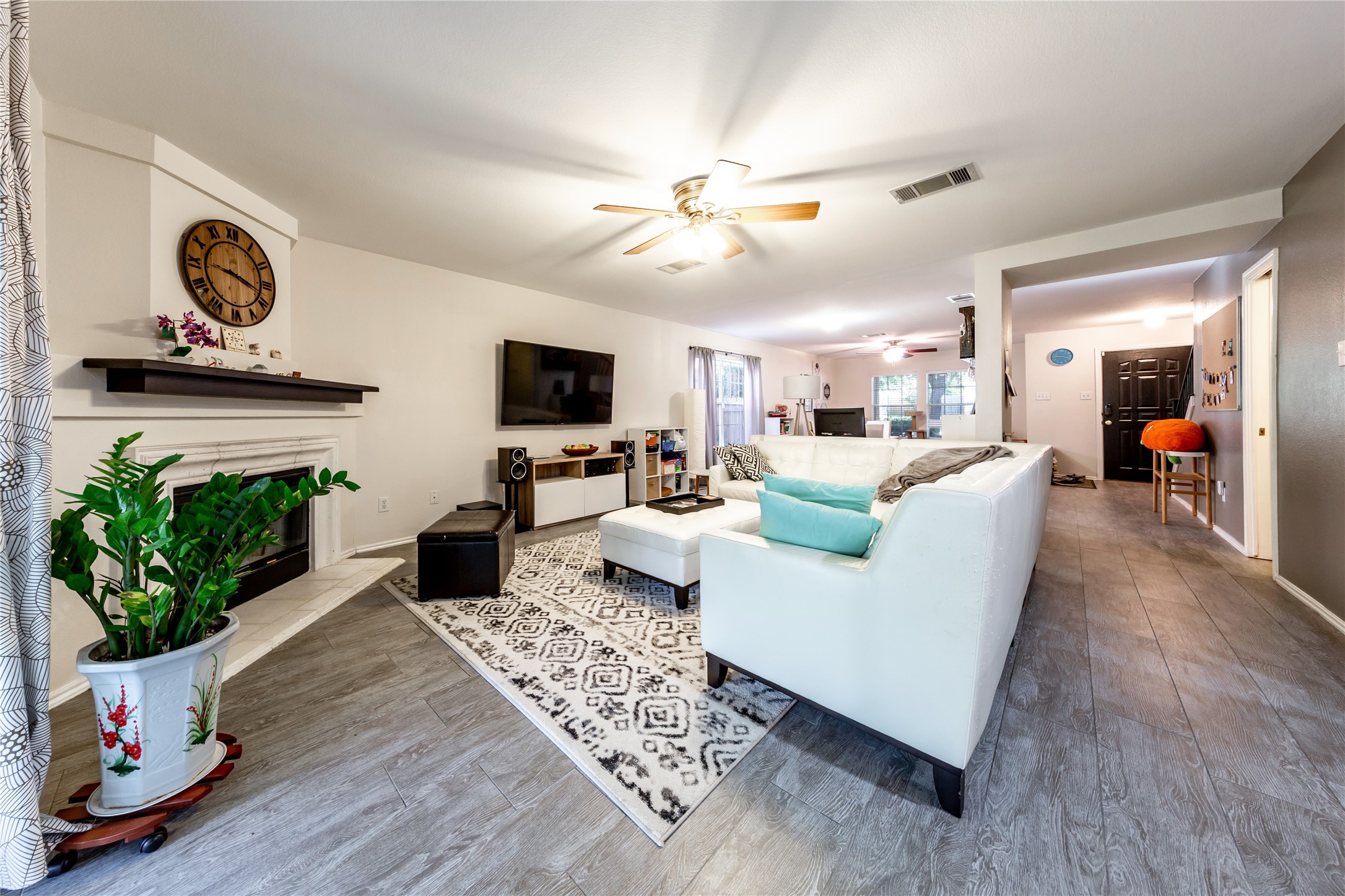 1910 Ruthie Run Cedar Park, TX 78613 - Photo 2 of 19