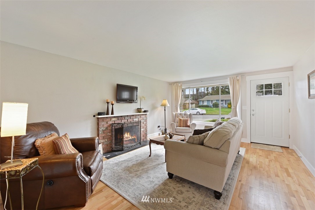 3613 199th Street Southeast Bothell, WA 98012 - Photo 2 of 16