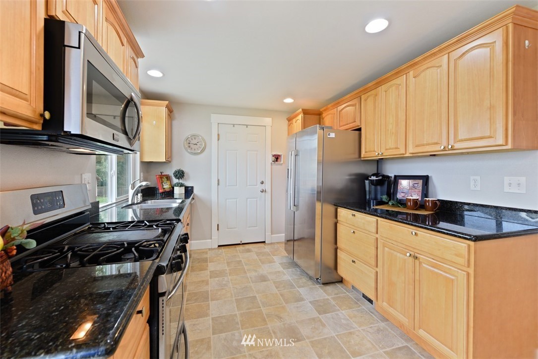 3613 199th Street Southeast Bothell, WA 98012 - Photo 6 of 16