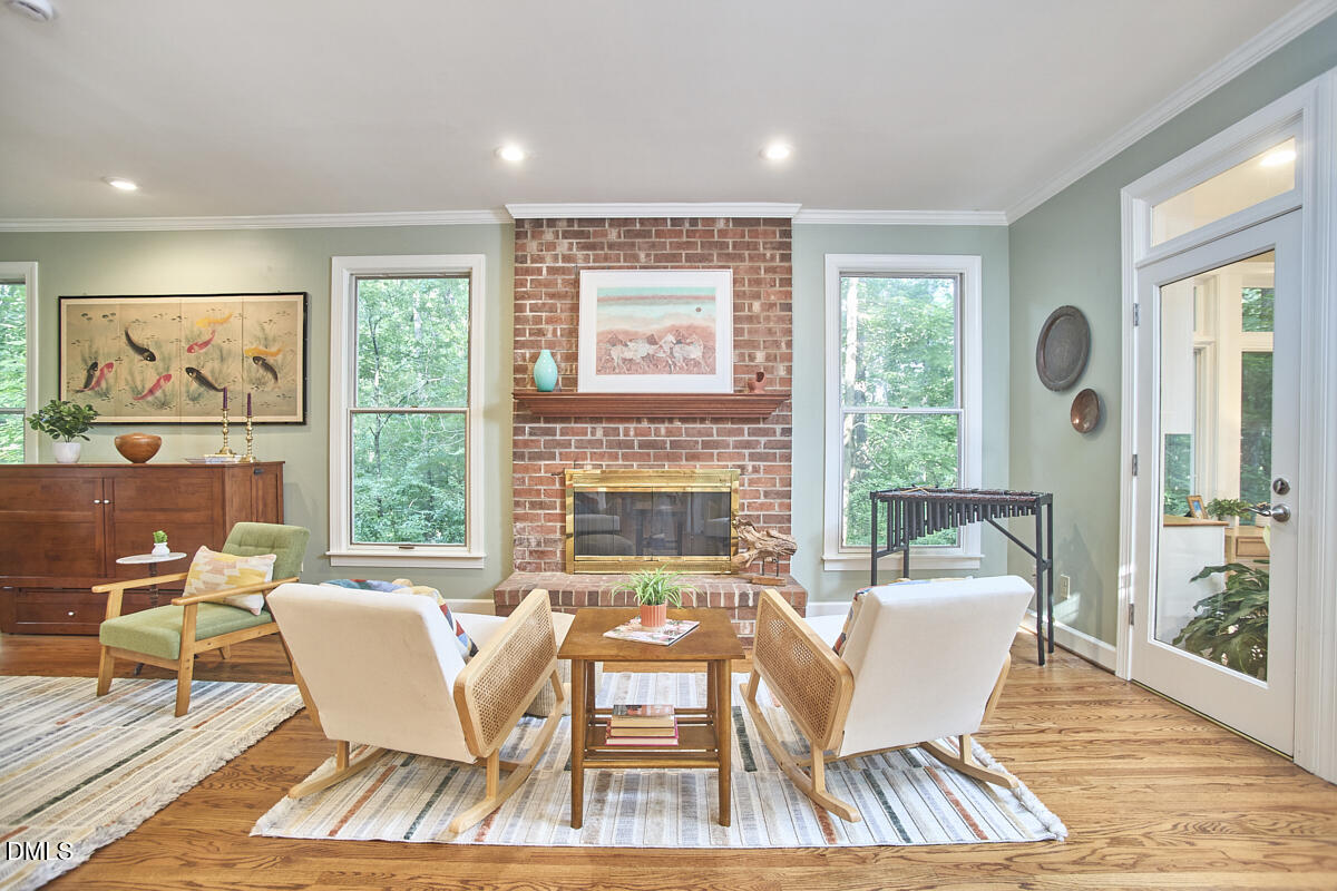 3105 Whitfield Road Chapel Hill, NC 27514 - Photo 12 of 77 Living Room