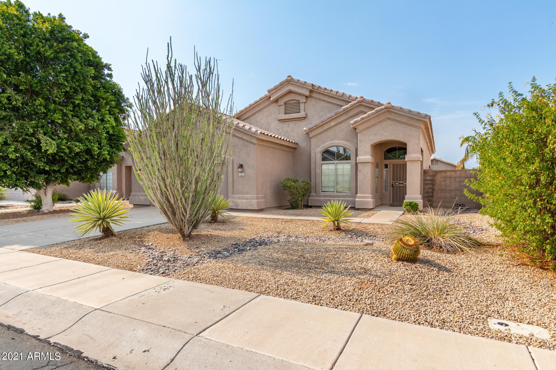 746 East Ranch Road Gilbert, AZ 85296 - Photo 3 of 25 3 - Ranch