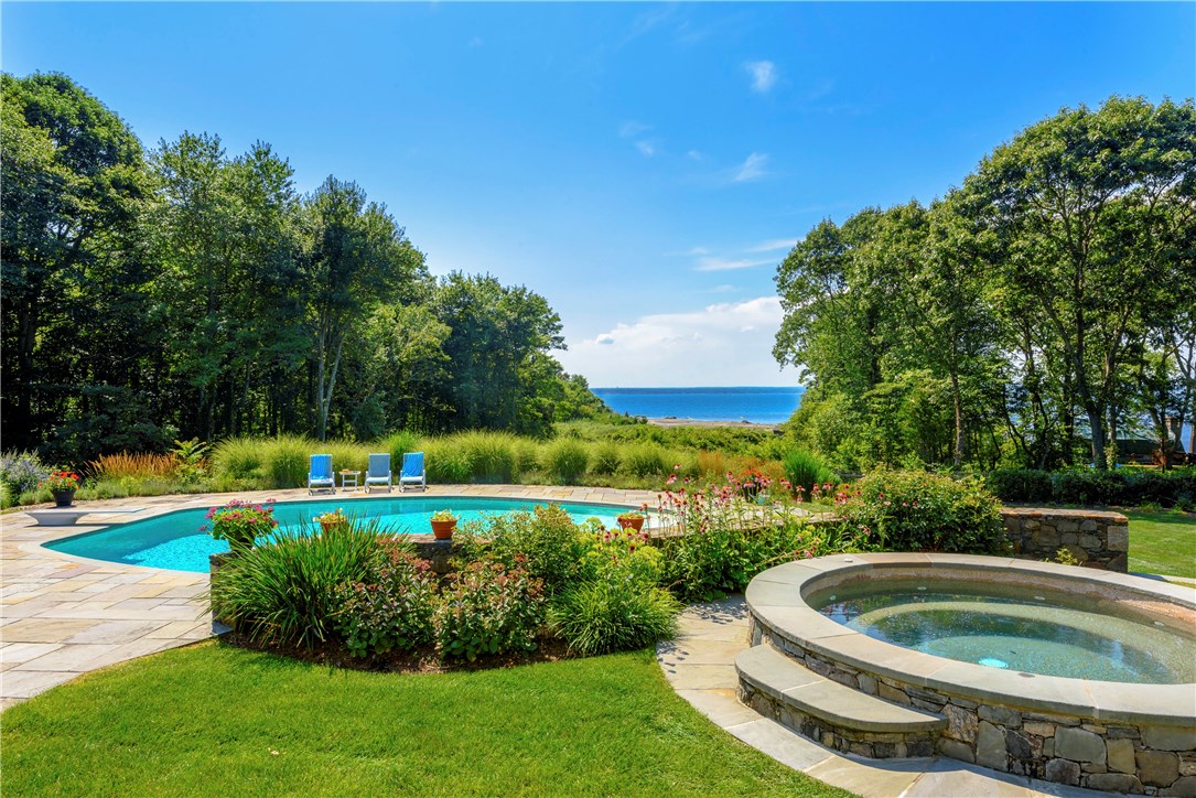 1173 North Main Road Jamestown, RI 02835 - Photo 11 of 40