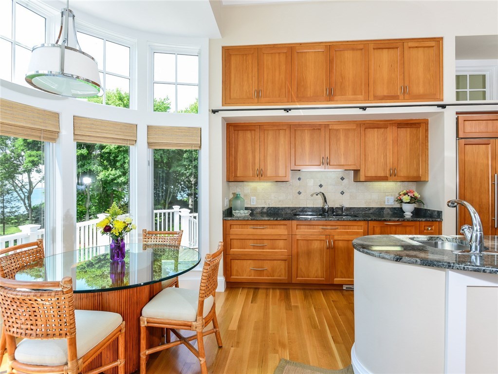 1173 North Main Road Jamestown, RI 02835 - Photo 20 of 40 Kitchen