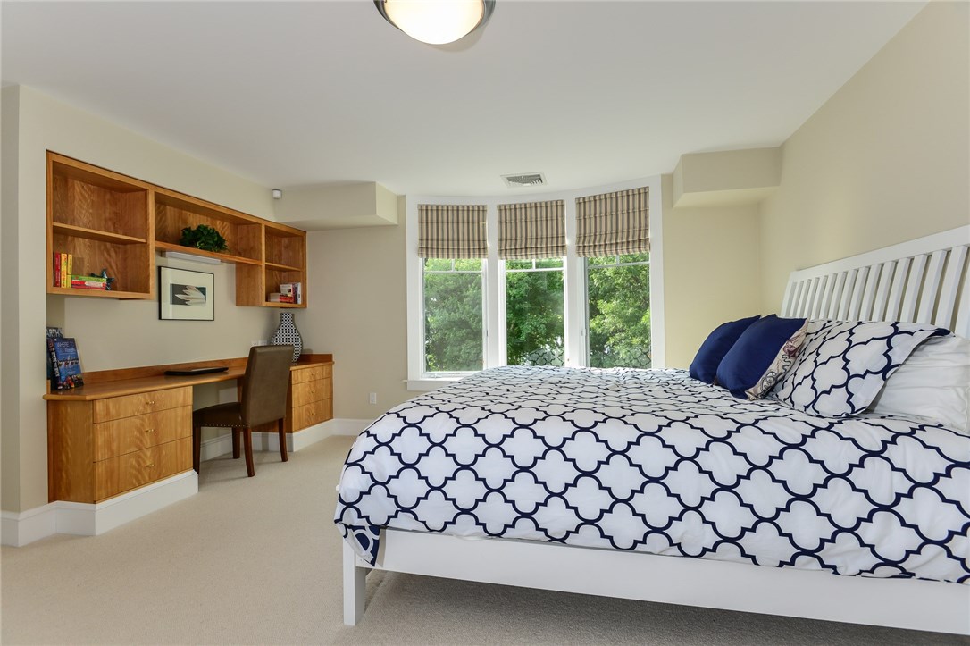 1173 North Main Road Jamestown, RI 02835 - Photo 25 of 40