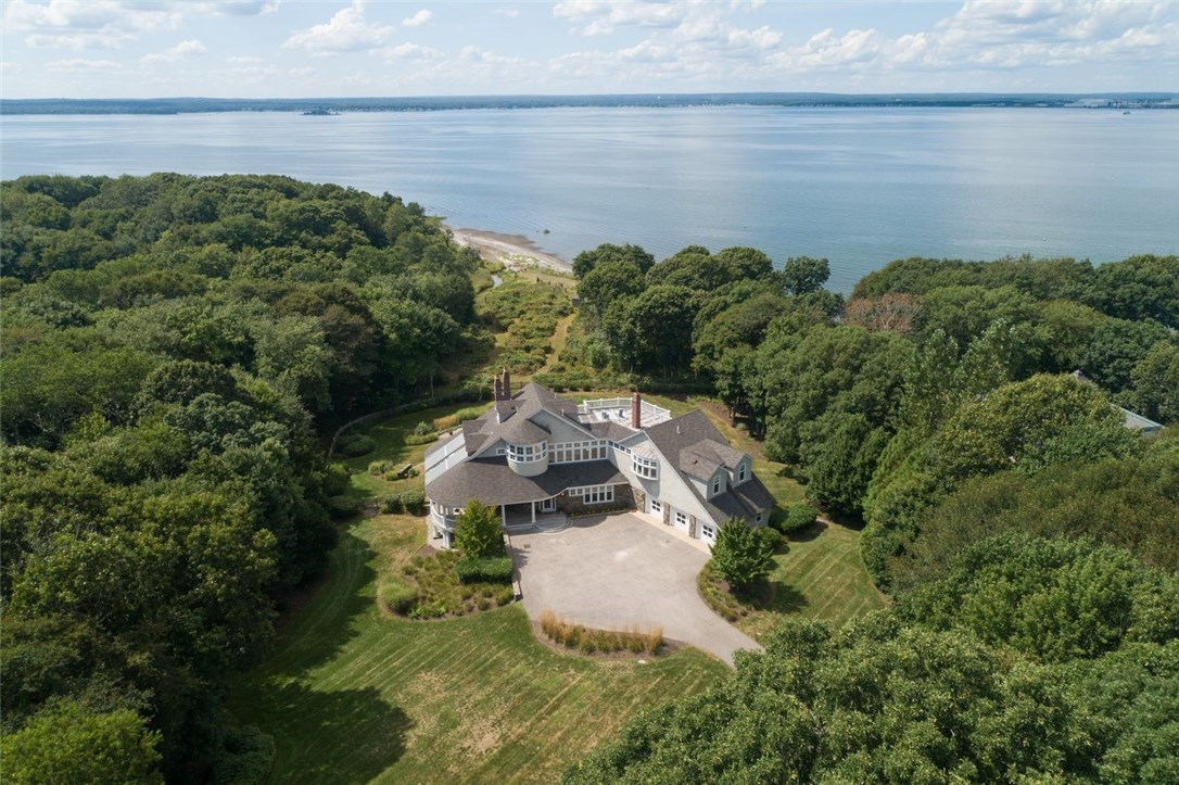 1173 North Main Road Jamestown, RI 02835 - Photo 5 of 40